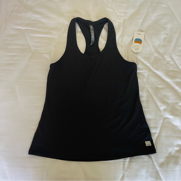 Vuori Lux Performance Tank - Picture 2 of 2